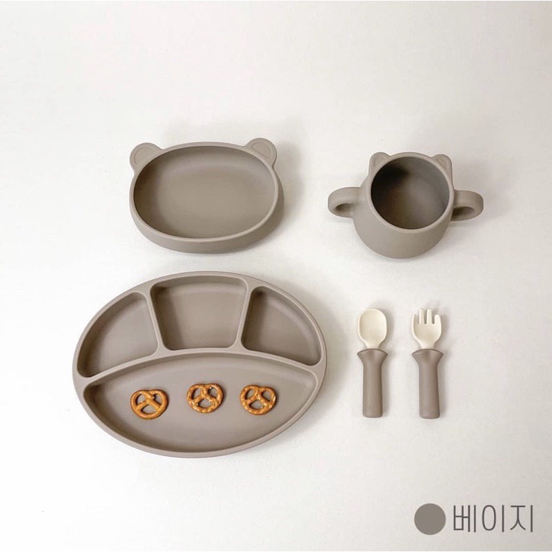 (Đủ màu) Khay ăn dặm/ Nắp đậy khay Silicon Bluemama Modui 4 ngăn có đề hít chống đổ Made In Korea cho bé từ 6 tháng tuổi