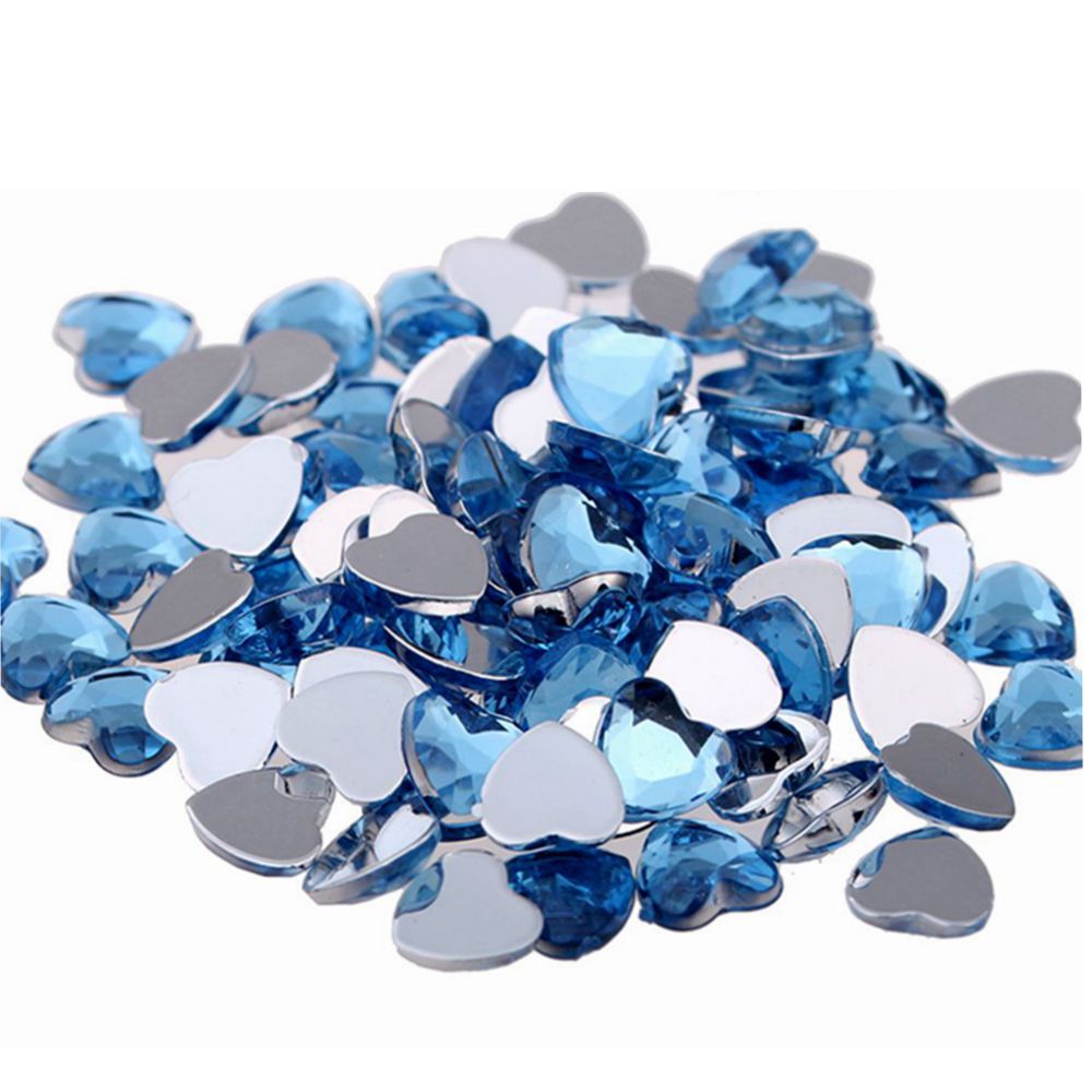 Phụ kiện trang trí họa tiết trái tim bắt mắt sành điệu