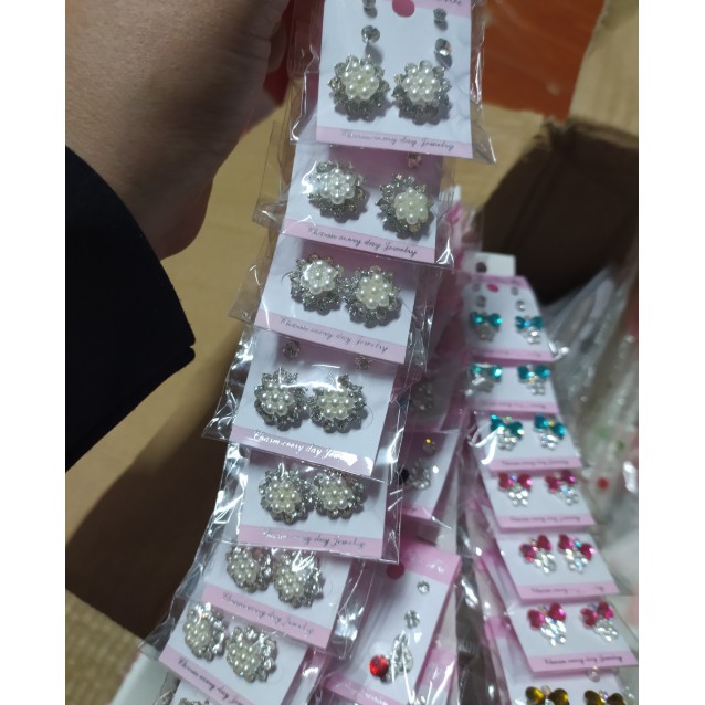 Set 3 đôi hoa bông tai phong cách hàn quốc - Siêu rẻ