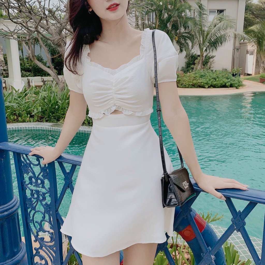 [Mã SKAMA06 giảm 8% tối đa 50K đơn 250K] Đầm Cut Out Nhún Ngực Cực xinh | BigBuy360 - bigbuy360.vn
