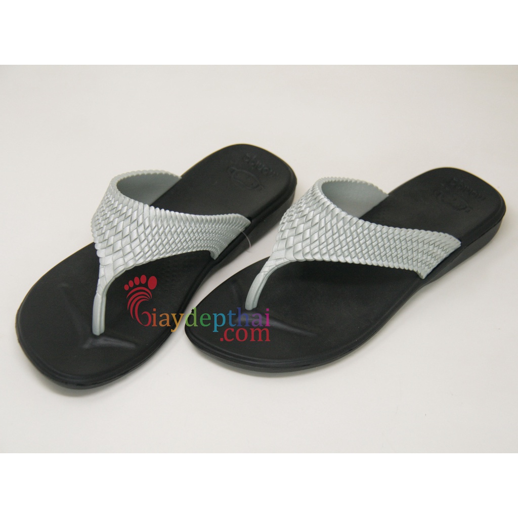 Dép nữ quai kẹp nhựa hoa văn Thái Lan Monobo Moniga 5.5
