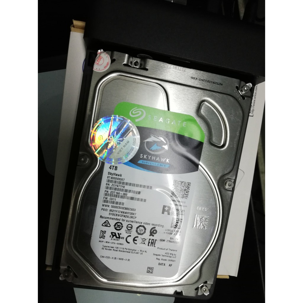 Ổ cứng 4T Seagate Skyhawk chuyên dụng chạy 24/24 | BigBuy360 - bigbuy360.vn