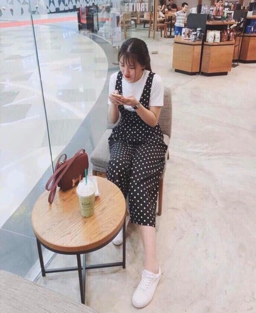 Sét áo phông yếm chấm bi (kèm ảnh thật) | BigBuy360 - bigbuy360.vn