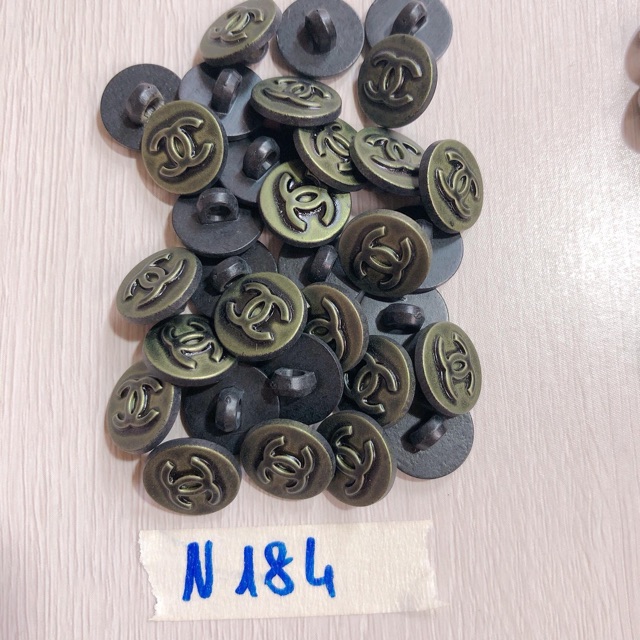 Combo 10 nút áo tròn hình N182-185