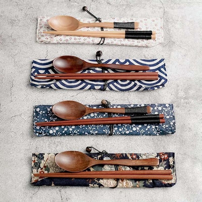 Bộ muỗng đũa bằng gỗ kiểu Nhật bản mang đi du lịch