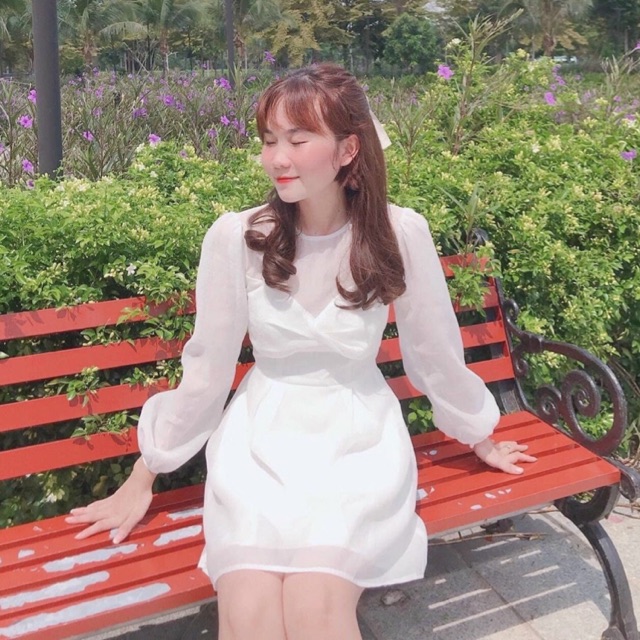 ĐẦM TRẮNG NƠ NGỰC