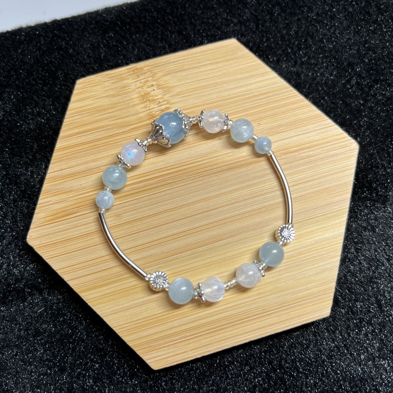 Vòng tay aqua mix moon