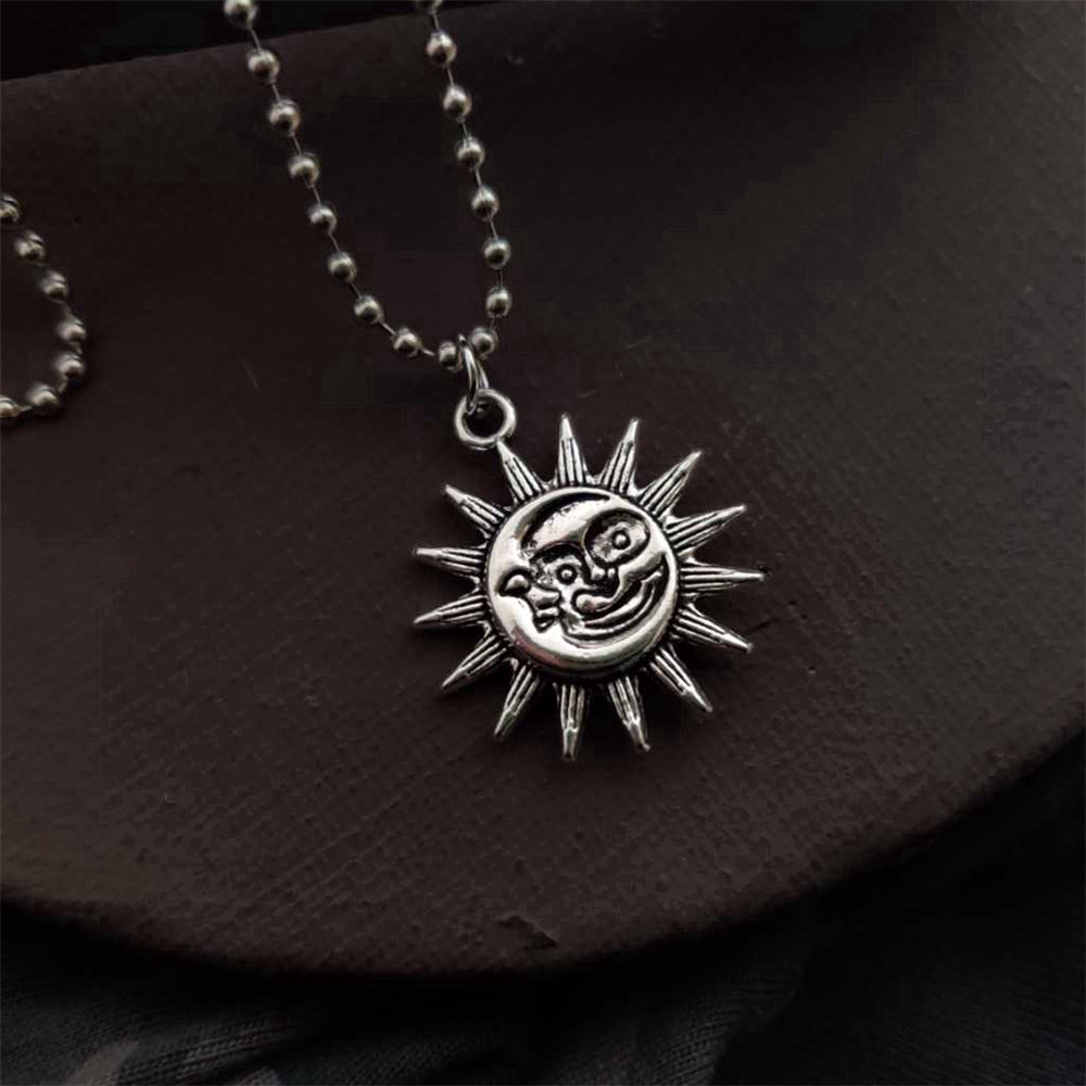 Cod In Stock New Dây Chuyền Mặt Hình Mặt Trời Mặt Trăng Thời Trang Cho Nam Nữ