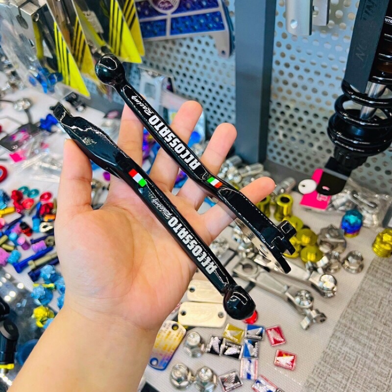 Tay thắng mod chữ Accossato Racing gắn như zin dùng cho tất cả dòng xe
