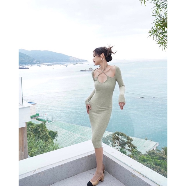 Đầm ôm body thun len khoét ngực giọt nước cột dây tay dài