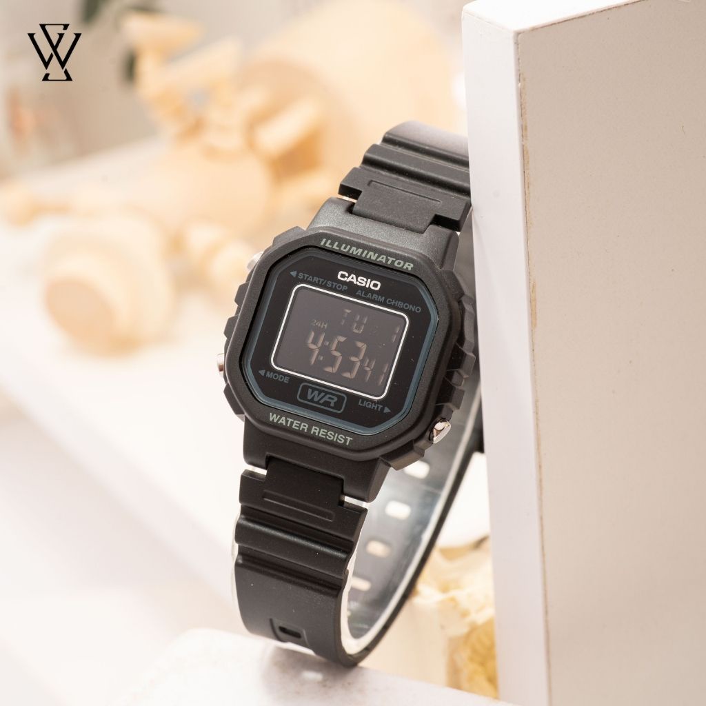 Đồng Hồ Điện Tử Nam Casio WATCHSTORE LA-20WH-1BDF Thiết Kế Mặt Kính Nhựa 30.3mm, Dây Đeo Và Vỏ Nhựa Bền Bỉ, Cá Tính