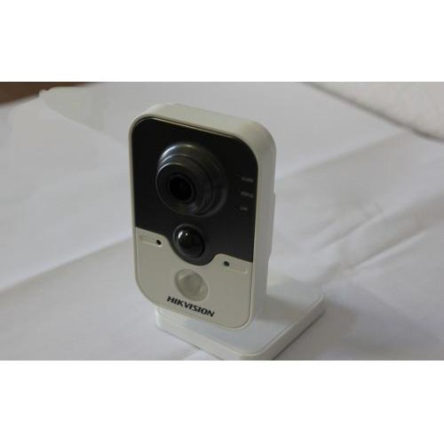 Camera IP Wifi HIKVISION DS-2CD2420F-IW 2.0