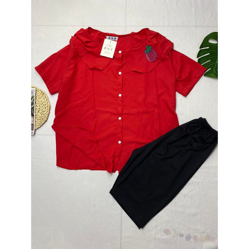 Set áo sơ mi họa tiết dâu, quần ngố ôm cho nữ mặc nhà, mặc đi chơi, thiết kế áo xẻ tà điệu đà, giá rẻ, mẫu đẹp