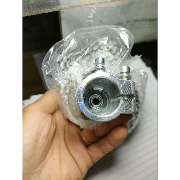 Đầu Bò Máy Cắt Cỏ Honda GX25 GX35 loại Cần Phi 26mm ty7 khía