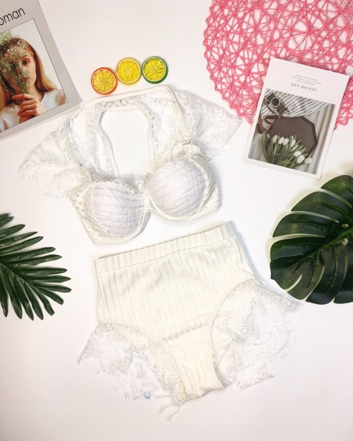 Bikini cạp cao phối ren hai màu trắng và đen