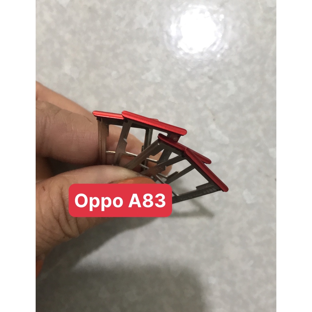 Khay sim Oppo A83