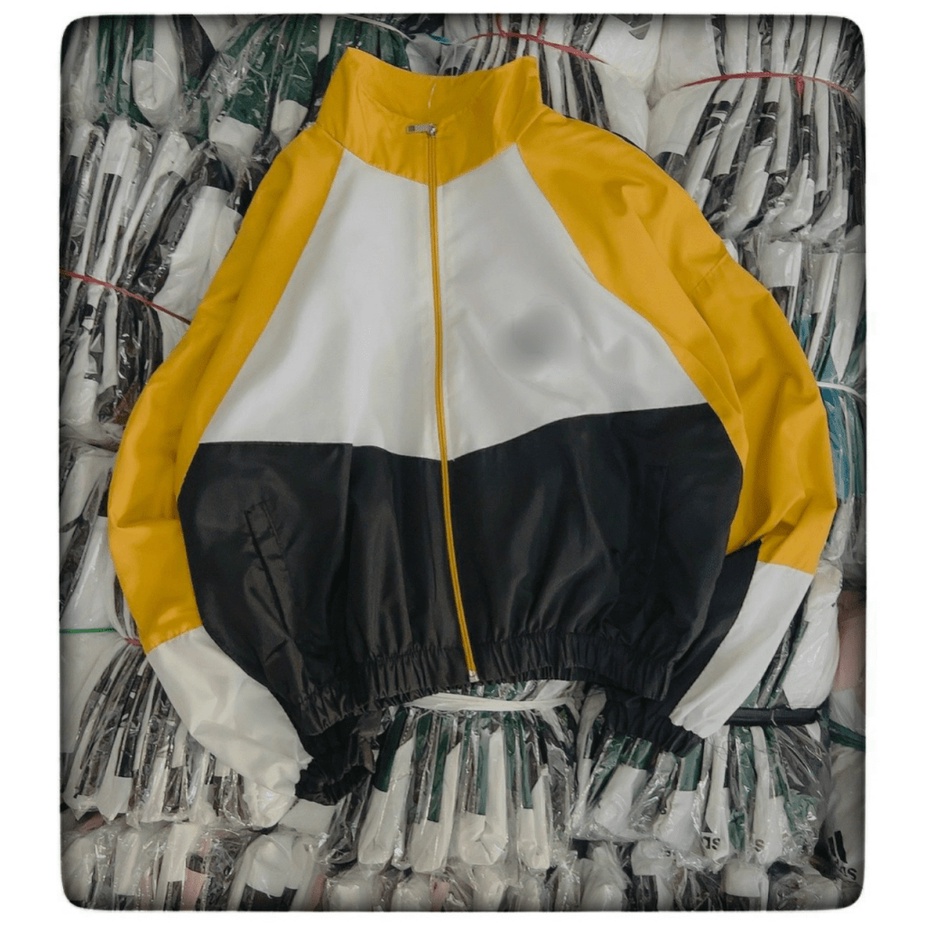 Áo Khoác Dù Nữ Form Lửng In Chữ Cực Xinh Mẫu Mới Cực HOT  - ĐĂNG QUANG CLOTHER