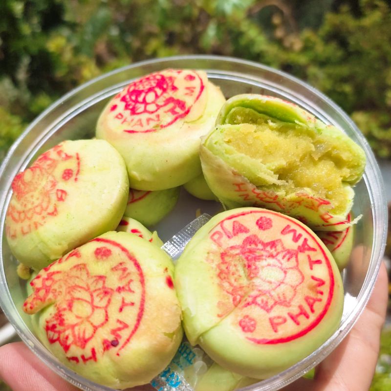 Bánh pía đậu xanh lá dứa không trứng 200g
