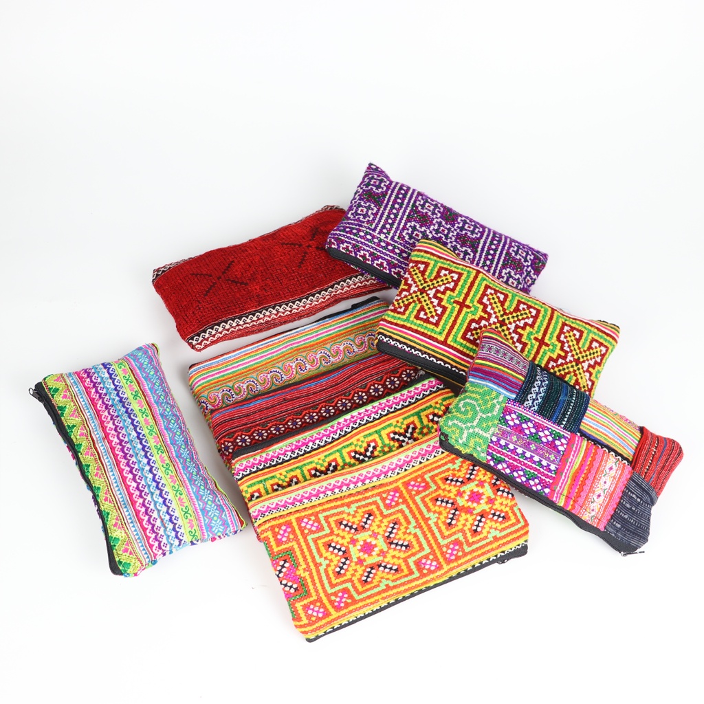 Ví Dài Cầm Tay Nữ Vải Thổ Cẩm Họa Tiết Thêu Tay - Trúc Lâm Handmade