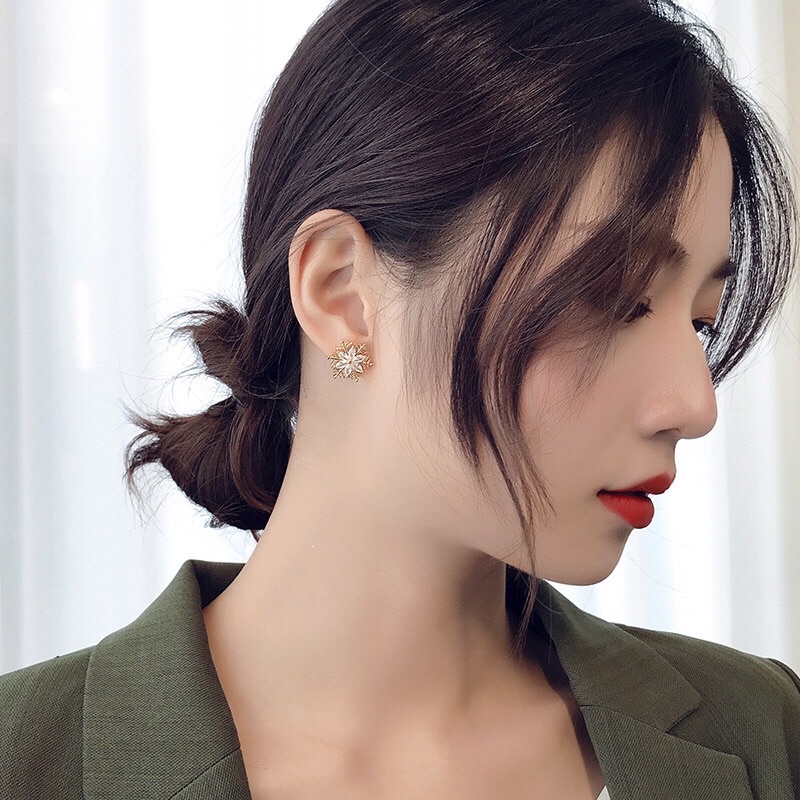 Khuyên Vành Tai Hình Bông Tuyết Xinh Xắn Phong Cách Hàn Quốc (Đeo Đc 2 Kiểu)