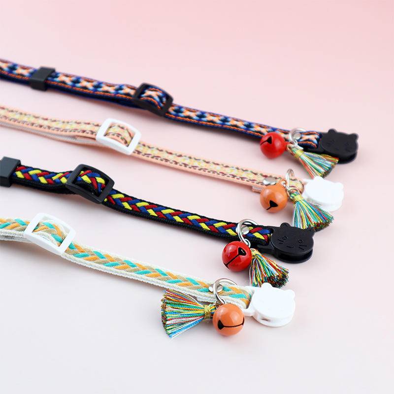 Vòng Cổ Thổ Cẩm Gắn Chuông Điều Chỉnh Được Chống Gàu An Toàn Cho Thú Cưng