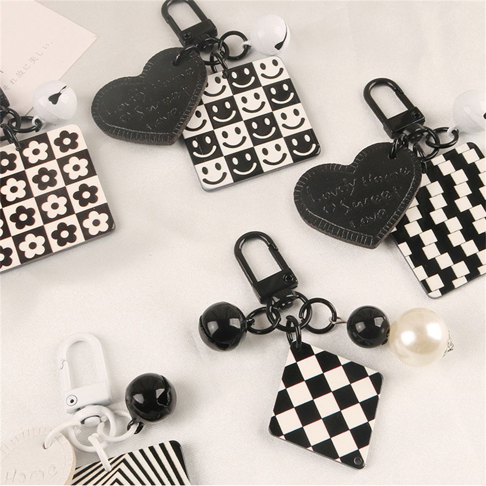 LANFY Retro Acrylic Keychain Gifts Earphone Case Chain Leather Key Rings Heart Cartoon Lattice Girl Female Bag Pendant Key Lanyard Small Gift Women Car Keyring