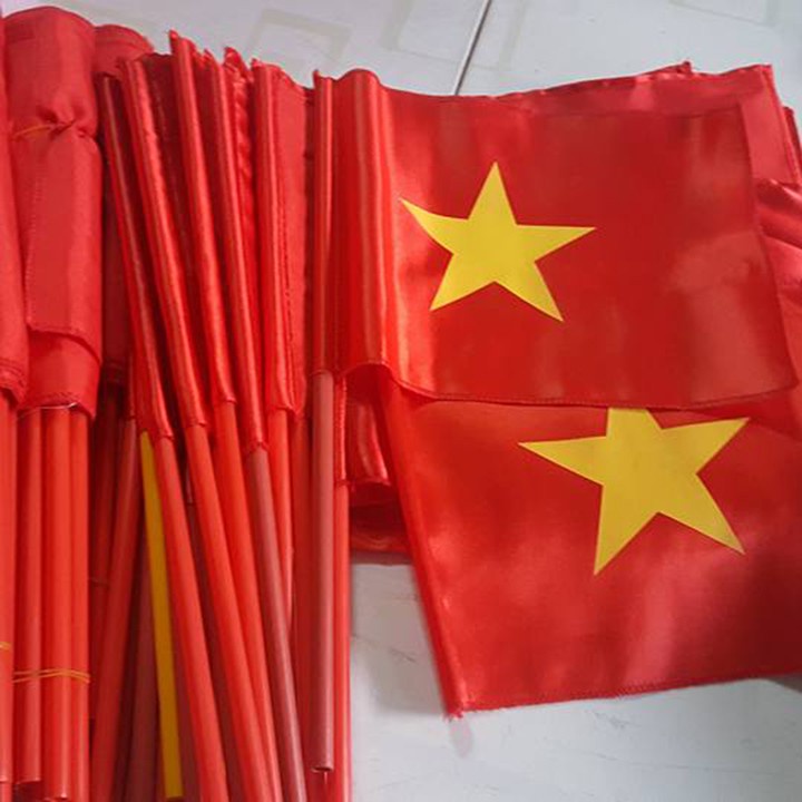 cờ vẫy cầm tay khai giảng