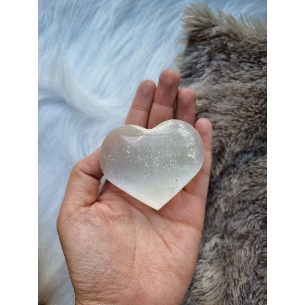 Tim đá thanh tẩy Selenite - Selenite Heart khuếch đại năng lượng dùng trong Tarot, Reiki, phong thủy, thiền định
