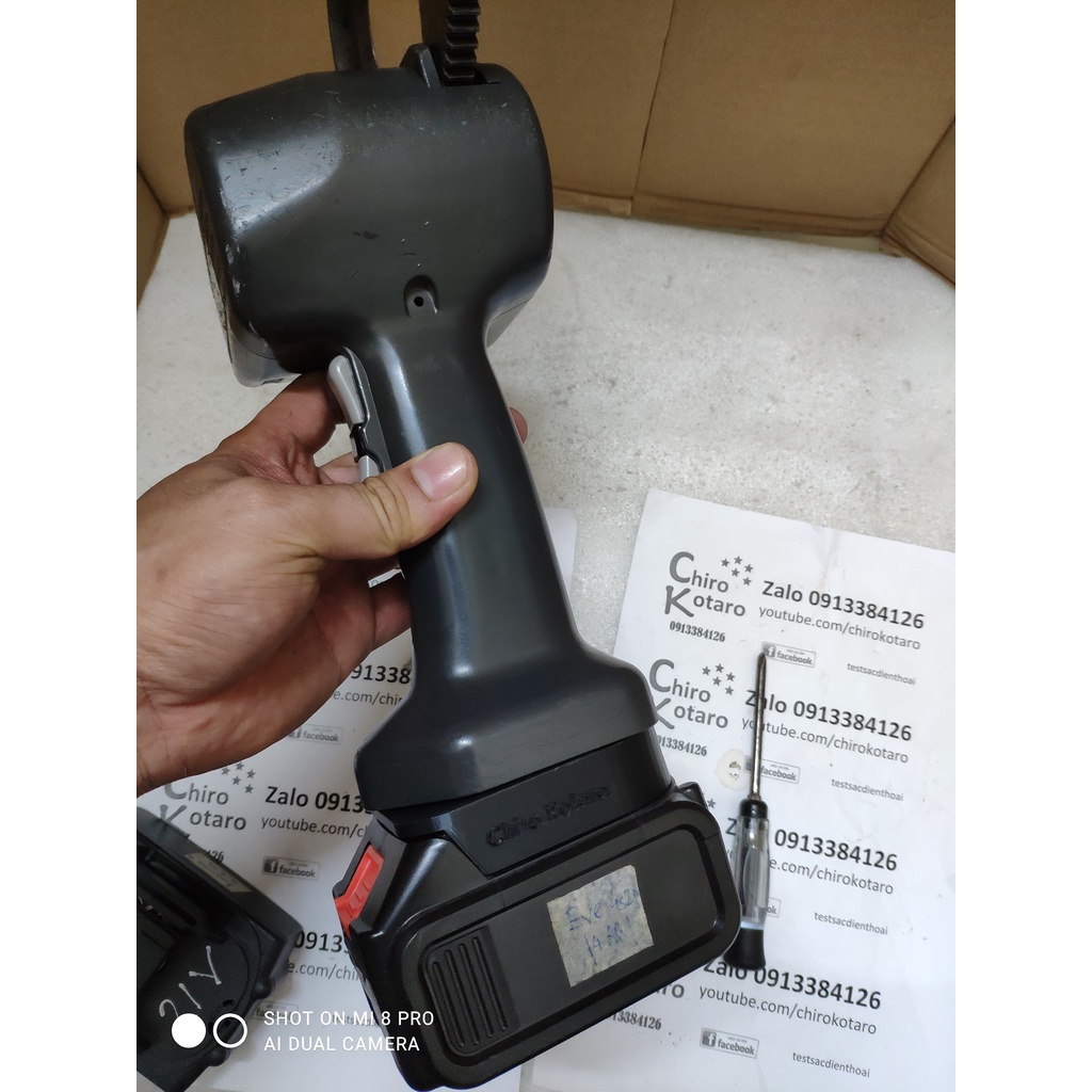 Đế chuyển pin cho máy cắt cáp IZUMI pin NiCD dạng đút sang dùng hộp pin Makita LXT cài 12V 14V 18V 21V