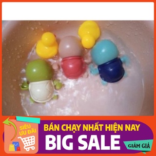 Đồ chơi nhà tắm Rùa con tập bơi
