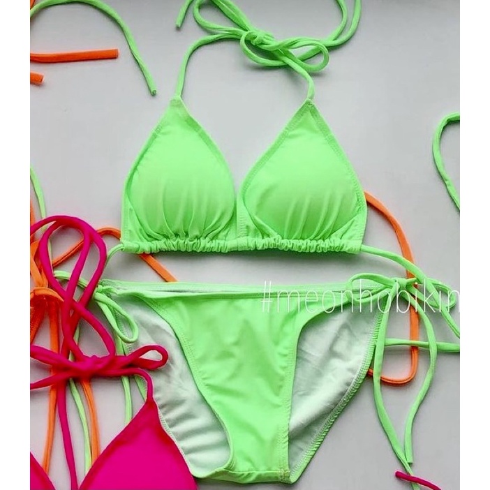 Bikini 2 mảnh màu xanh chuối siêu nổi
