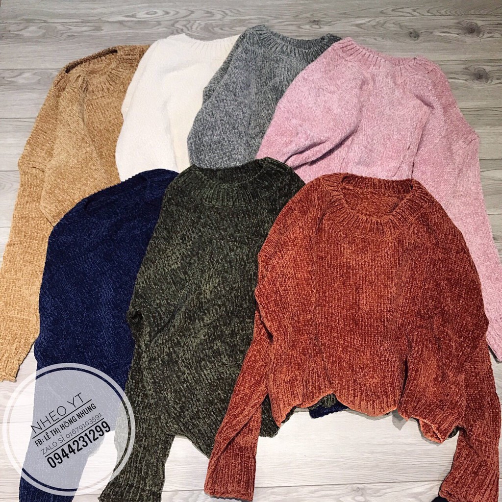 Áo croptop nhung gấu lượn sóng