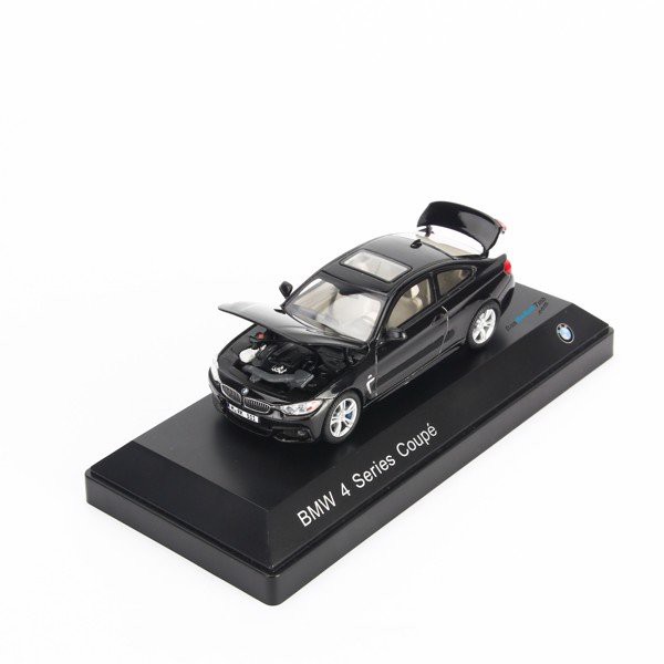 Mô hình xe BMW M4 Coupe 1:43 Dealer