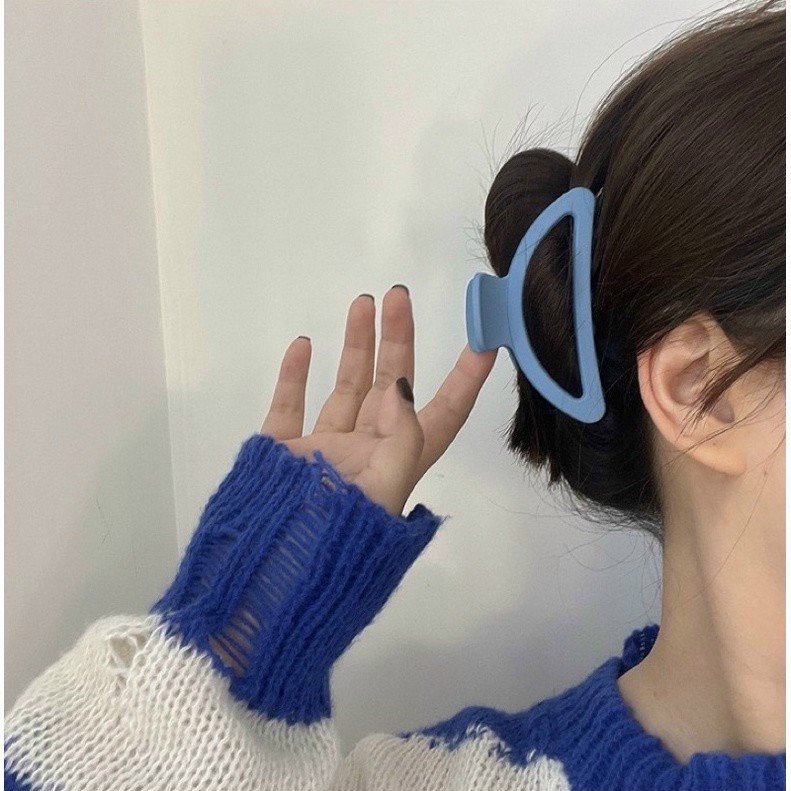 Bộ kẹp tóc càng cua 8 món xinh xắn siêu đáng yêu dành cho bạn gái. Màu xanh biển