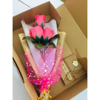 Bó 3 bông hồng sáp kèm thiệp handmade