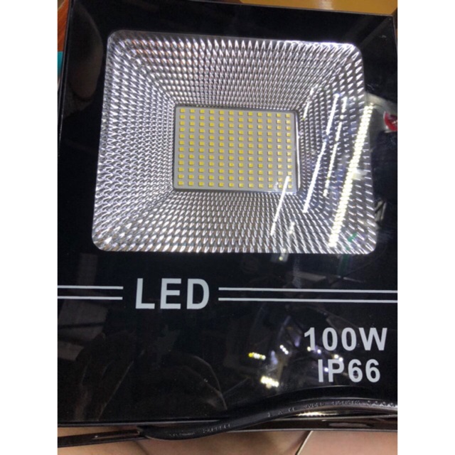 [VM] - Đèn pha led 100W IP66.