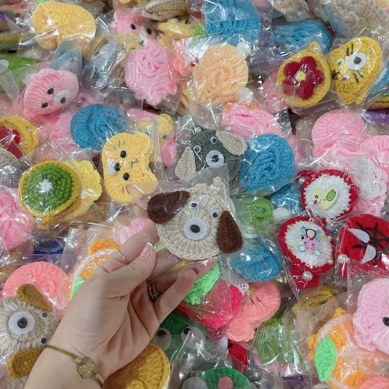 Túi tỏi handmade cho bé.Túi len đựng tỏi trừ vía cho bé, tránh gió cho bé yêu, cho bé khỏe mạnh mesocshop