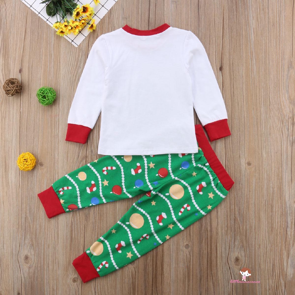 Bộ đồ ngủ pijama phong cách Giáng Sinh cho gia đình