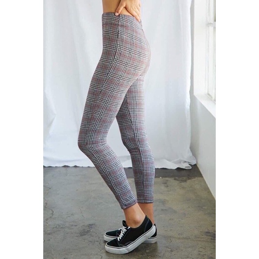 Quần legging F21 dư xịn.
