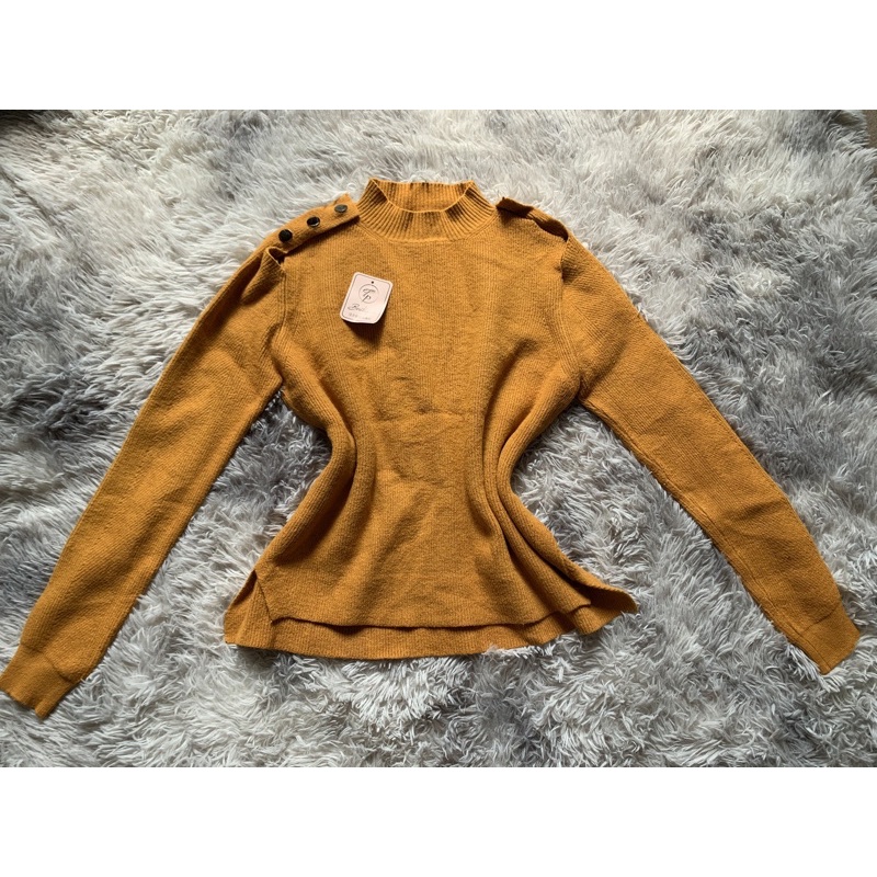 [Hàng 2hand kèm ảnh thật] Áo len dày dặn fom vừa nhiều mẫu | BigBuy360 - bigbuy360.vn