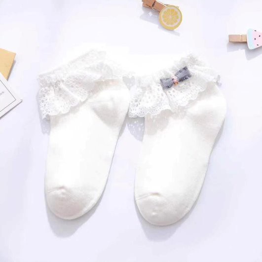 Tất Trắng Cổ Ren Cao Cấp Crown Space Cho Bé Gái Đi Học PKT2161 – Cotton Len, Thoáng Khí – Kết hợp với Giày Shool Shoes