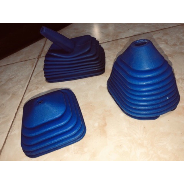 Che bụi cần số các loại phổ thông lắp xe ô tô