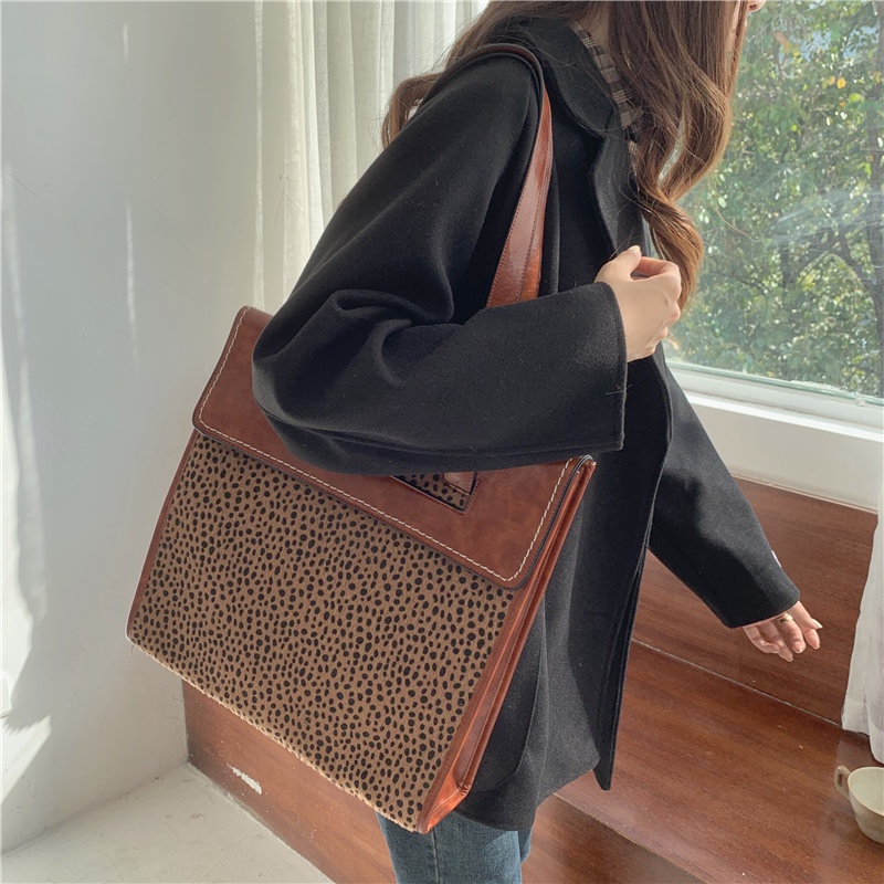 IELGY Túi tote Đeo Vai Kích Thước Lớn In Họa Tiết Da Báo Phong Cách Cổ Điển Thời Trang Cho Nữ