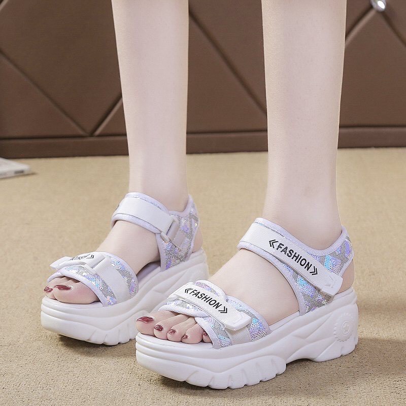 ( 2 MÀU ) Sandal nữ Quai Dán Fashion Ánh Kim  Cực Xinh Xắn Phong Cách trẻ Trung