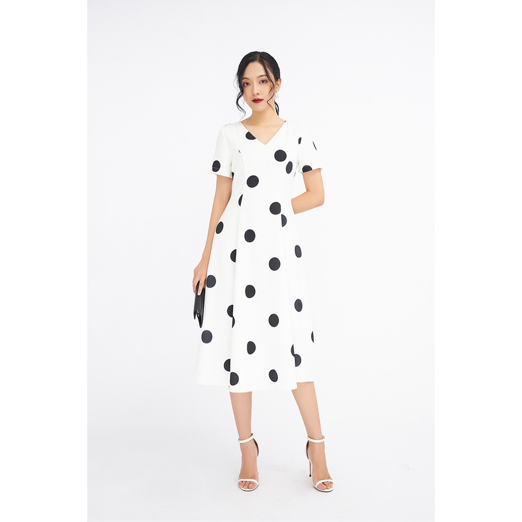 Đầm ngắn tay cổ V- 20Again - DDC0020