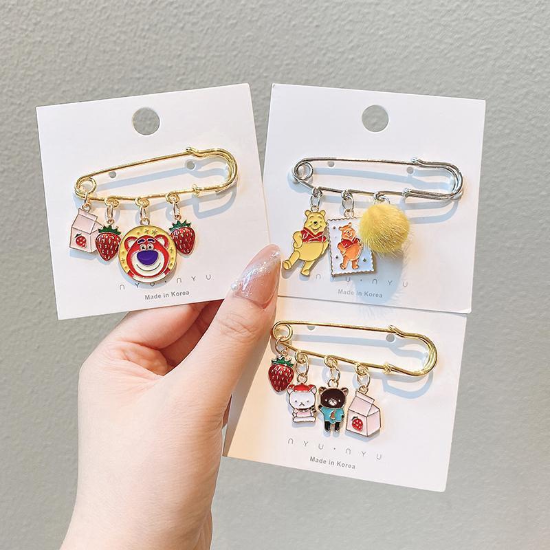 Ghim cài áo hình hoạt hình dễ thương