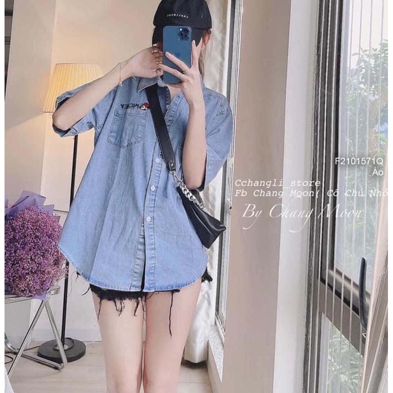 Áo sơ mi jean có túi ngực thêu hình mickei form rộng tay ngắn!