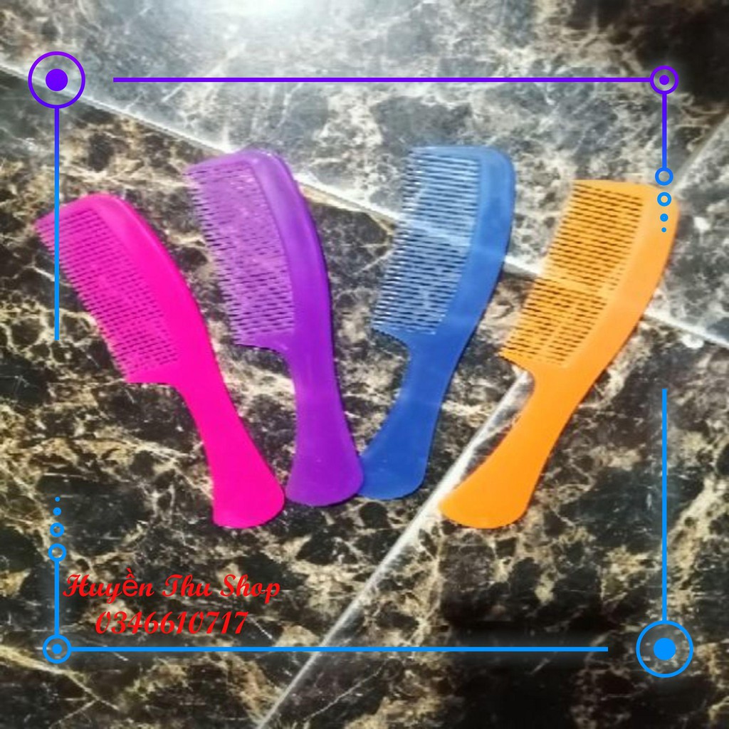 4c lược thưa chải đầu (giao màu ngẫu nhiên)
