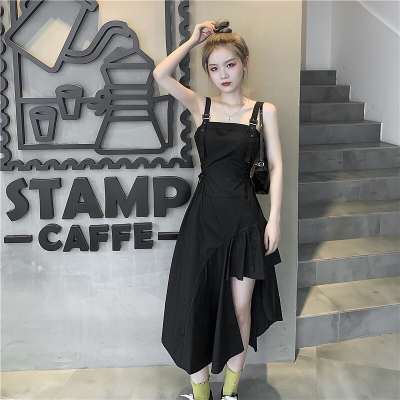 Đầm hai dây bản to lệch tầng ulzzang có dây rút eo màu đen trơn guzfashion