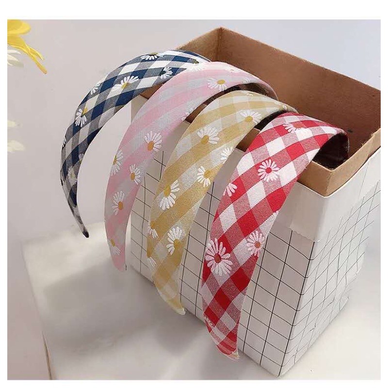 Cài tóc caro hoa cúc xinh nữ tính - Maben